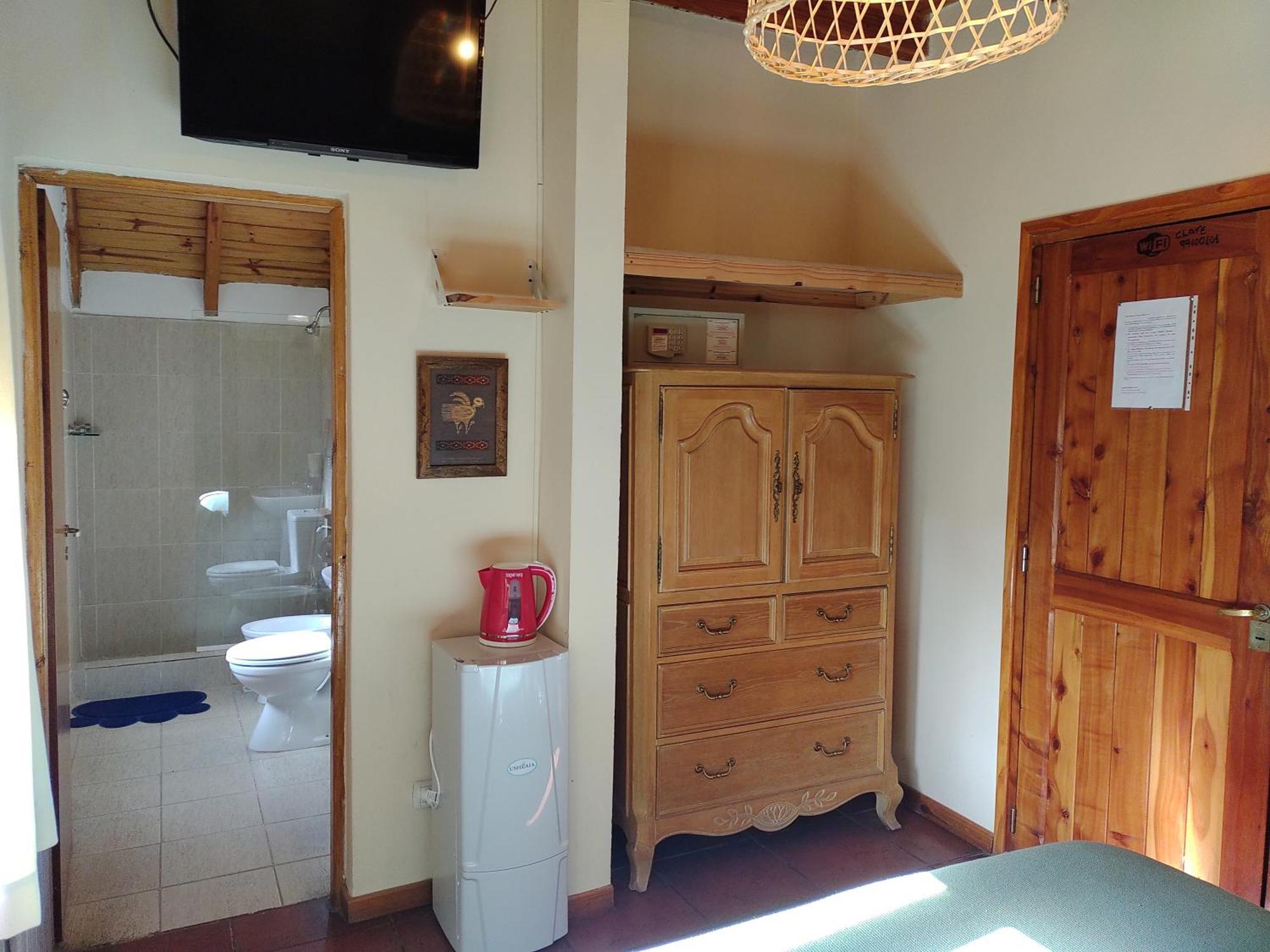 Hosteria Bajo Cero Villa La Angostura Room photo